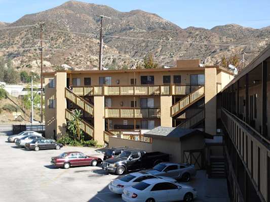 Foothill Apts property